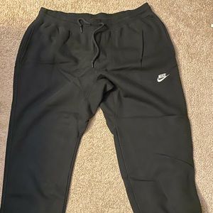 Black Nike jogger pant…size: XXL